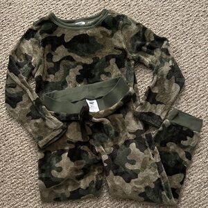Lands' End Green Camouflage Kids Pajama Set